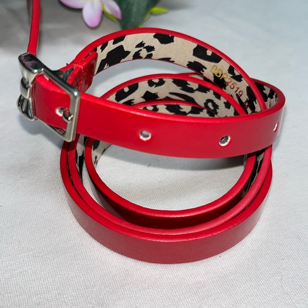Betsey Johnson's Red Patent Leather 1/2“ Belt Unleash Your Wild Side